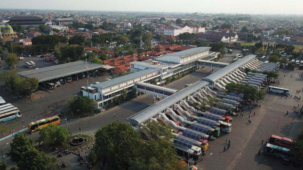 My Tower Hotel Surabaya Exterior foto