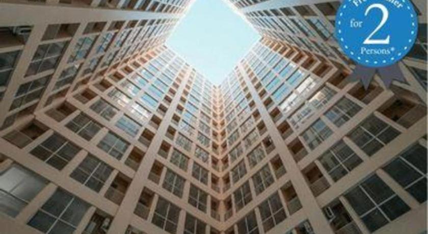 My Tower Hotel Surabaya Exterior foto